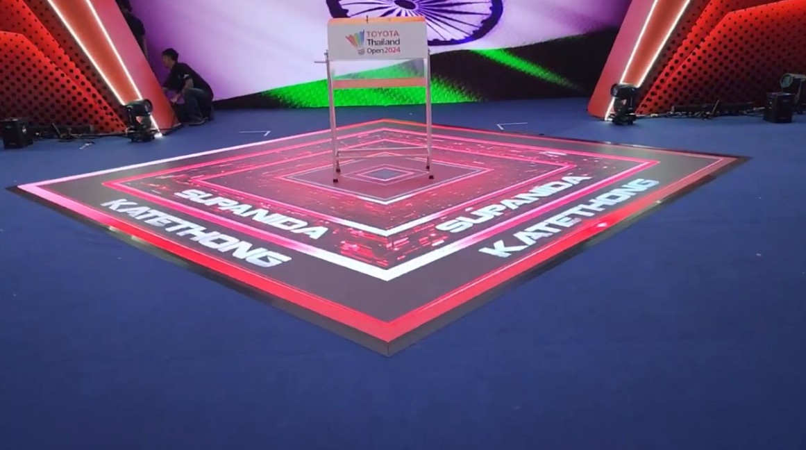 LED Rolling Floor Display