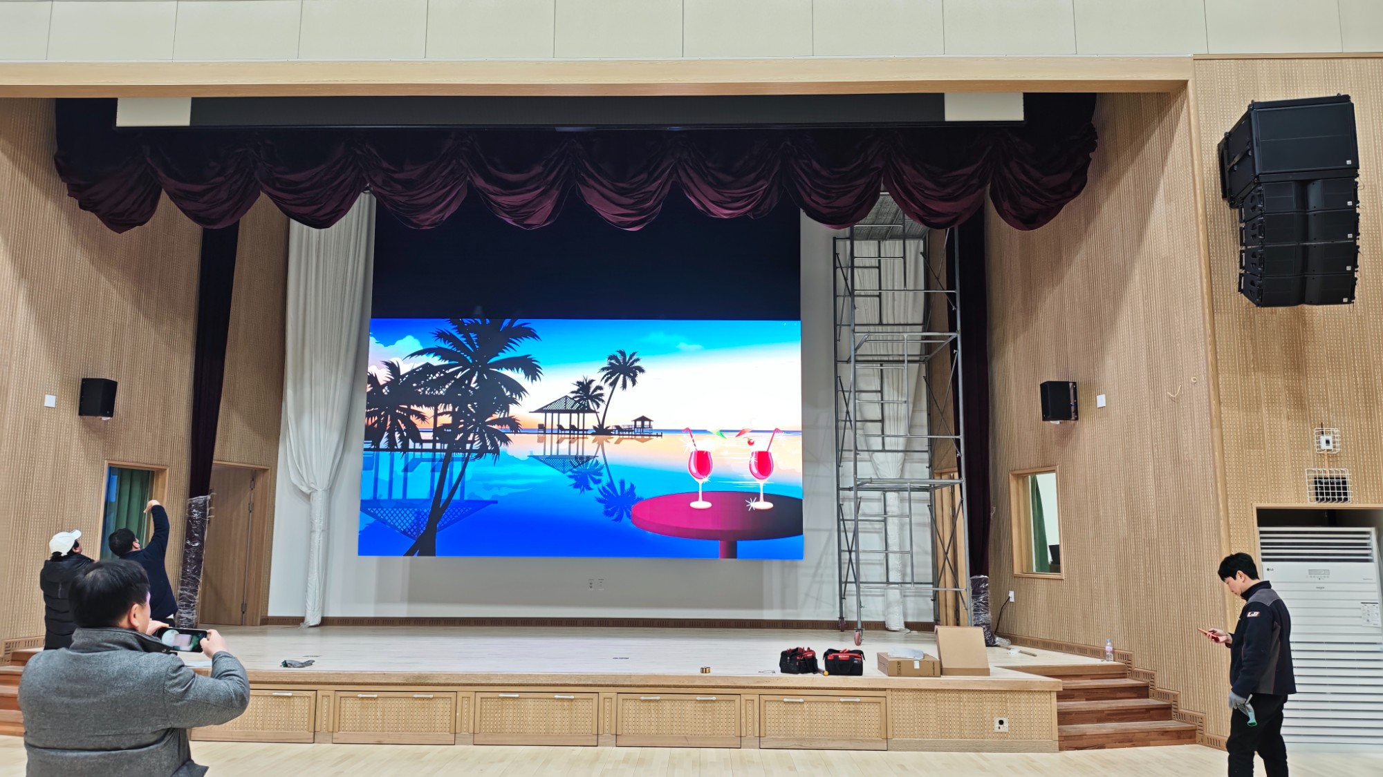 LED Rolling Gate Display