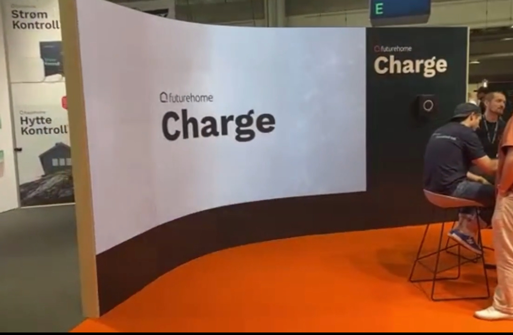 Norway - P1.56 Internal Curved Display